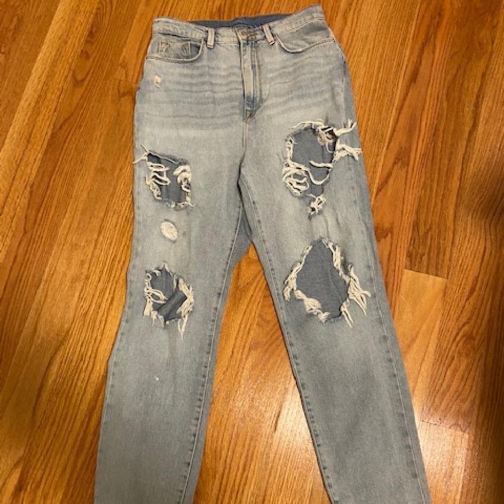 BDG Mom High Rise Jeans